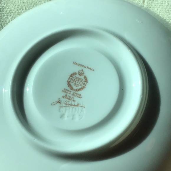 Mention Haddon Hall tea cup/saucer￼2 - Picture 4 of 6